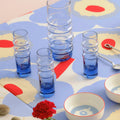 Pichet en verre bleu clair